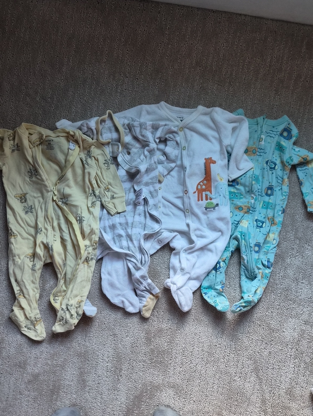 Unbranded White Baby One-Piece with Giraffe